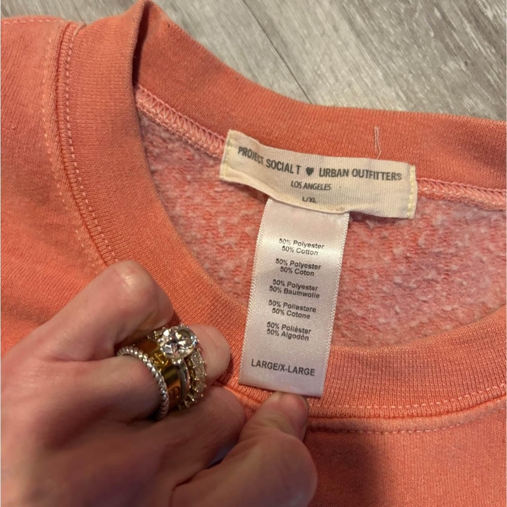 🍑Social Project•Urban Outfitters•Oversized Crewneck Sweatshirt🍑 - Picture 4 of 5